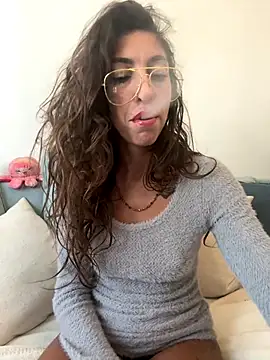 amanilouve online show from 10/17/25, 09:34