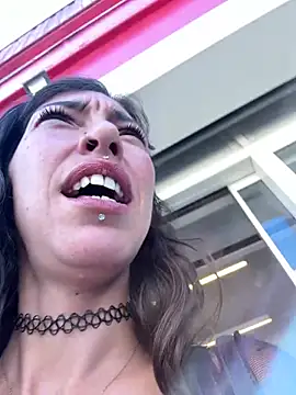 amanilouve online show from 04/16/26, 10:16