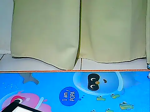 Snapshot of innocently_yours chatting on 01/25/25, 10:18 innocently yours online show from 01/25/25, 10:18