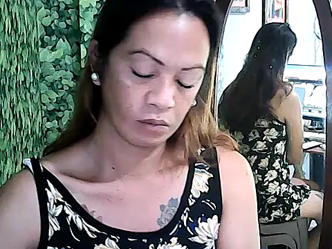 yummy 21xxx online show from 10/07/25, 01:03