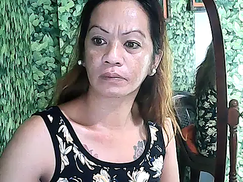 yummy 21xxx online show from 11/09/25, 01:26