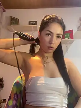 Snapshot of MadisonCambel chatting on 02/07/25, 11:13 MadisonCambel online show from 02/07/25, 11:13