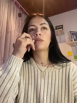 Snapshot of MadisonCambel chatting on 02/14/25, 04:37 MadisonCambel online show from 02/14/25, 04:37