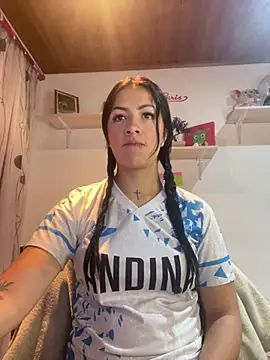 Snapshot of MadisonCambel chatting on 02/22/25, 02:06 MadisonCambel online show from 02/22/25, 02:06