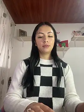 Snapshot of MadisonCambel chatting on 03/07/25, 12:45 MadisonCambel online show from 03/07/25, 12:45