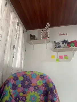 Snapshot of MadisonCambel chatting on 03/18/25, 12:47 MadisonCambel online show from 03/18/25, 12:47