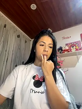 Snapshot of MadisonCambel chatting on 10/04/25, 02:53 MadisonCambel online show from 10/04/25, 02:53