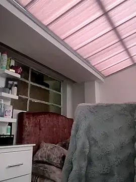 Snapshot of MadisonCambel chatting on 10/17/25, 09:28 MadisonCambel online show from 10/17/25, 09:28