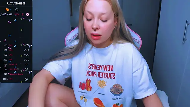 MonaLauu online show from 01/16/25, 02:51