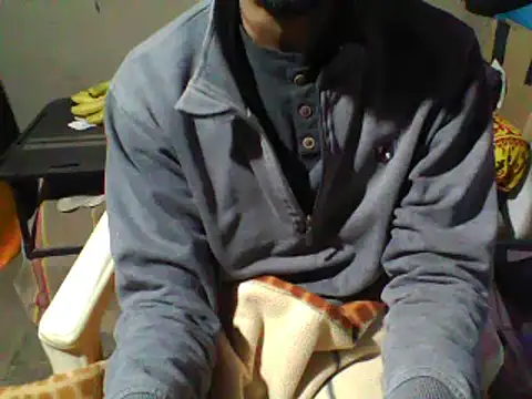 Snapshot of sour_rabh chatting on 12/15/24, 04:48 sour rabh online show from 12/15/24, 04:48