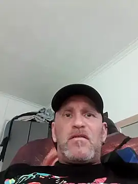 Verynaughtyx online show from 05/19/26, 01:39