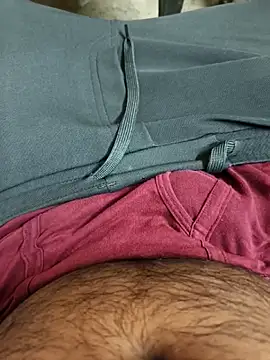 Snapshot of 24HOTBOY25 chatting on 04/10/26, 06:23 24HOTBOY25 online show from 04/10/26, 06:23