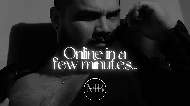 Snapshot of MichaelBear_ chatting on 11/21/25, 01:21 MichaelBear online show from 11/21/25, 01:21