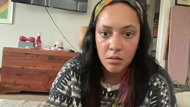 Snapshot of dreamyriri chatting on 02/11/26, 10:48 dreamyriri online show from 02/11/26, 10:48