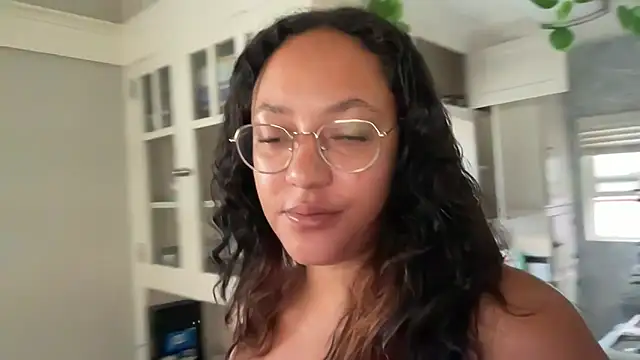 dreamyriri online show from 04/08/26, 03:12