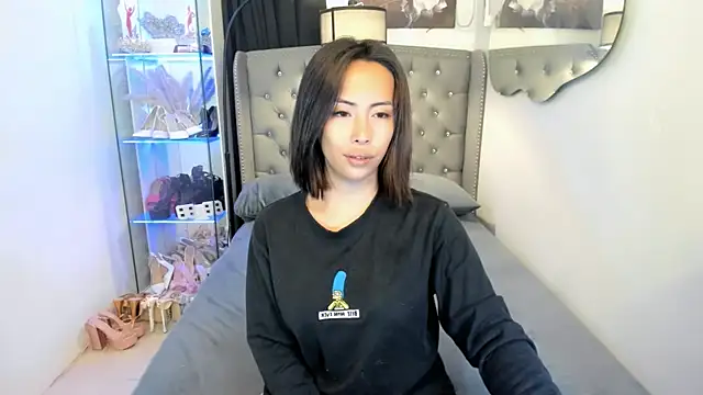 Snapshot of reighnempress chatting on 02/20/26, 01:13 reighnempress online show from 02/20/26, 01:13