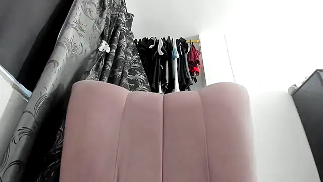 natalia hottman online show from 04/13/26, 03:28