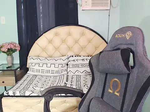 Snapshot of WeezyBabyXoxo chatting on 12/03/25, 04:20 WeezyBabyXoxo online show from 12/03/25, 04:20