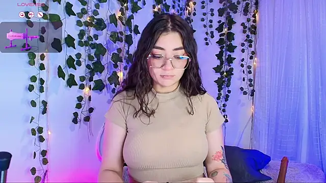 Samii Evans online show from 10/24/25, 02:52