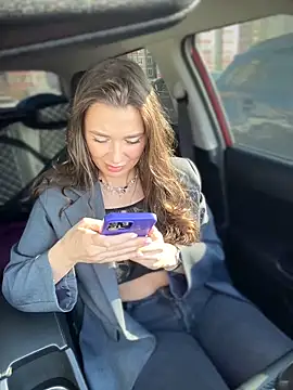 Snapshot of Emma_Catt chatting on 03/16/25, 03:25 Emma Catt online show from 03/16/25, 03:25