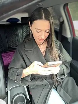 Snapshot of Emma_Catt chatting on 03/28/26, 04:45 Emma Catt online show from 03/28/26, 04:45