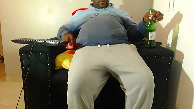 zuluboyxx online show from 07/19/26, 06:55
