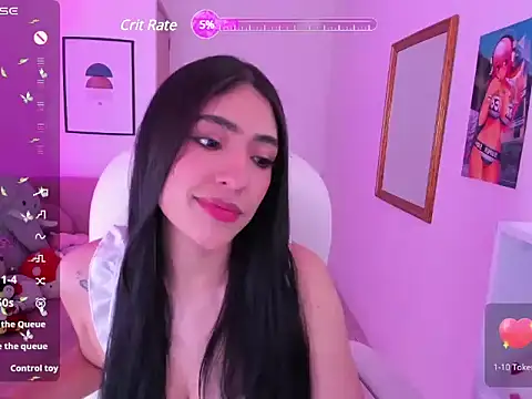 Snapshot of tatiana_prada chatting on 12/13/24, 08:51 tatiana prada online show from 12/13/24, 08:51