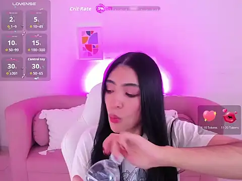 Snapshot of tatiana_prada chatting on 10/24/25, 05:37 tatiana prada online show from 10/24/25, 05:37