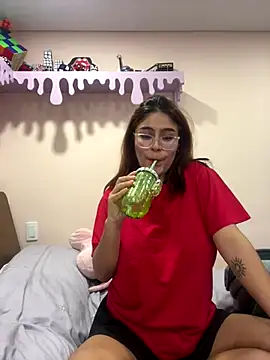 Juliana News online show from 12/04/24, 01:47