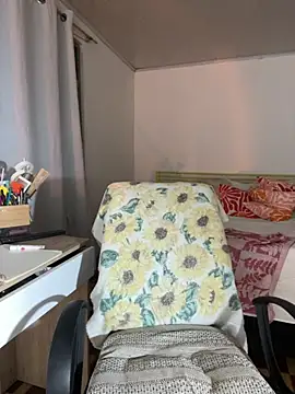 Juliana News online show from 10/02/25, 01:01