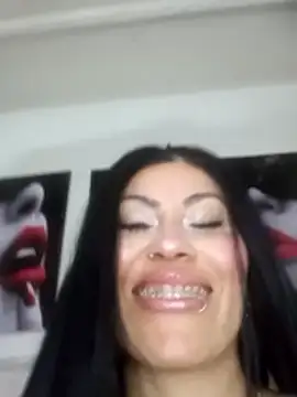 Tania mature online show from 04/04/26, 05:43