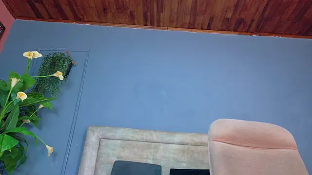 Snapshot of nicol_snow chatting on 04/04/26, 01:19 nicol snow online show from 04/04/26, 01:19