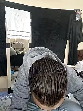 Snapshot of highguy chatting on 01/23/25, 10:22 highguy online show from 01/23/25, 10:22