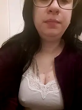 Snapshot of Tinka-Bella-Privat chatting on 03/23/26, 05:22 Tinka-Bella-Privat online show from 03/23/26, 05:22