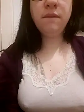 Snapshot of Tinka-Bella-Privat chatting on 03/26/26, 05:57 Tinka-Bella-Privat online show from 03/26/26, 05:57