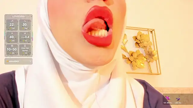 Snapshot of hanajameela chatting on 04/22/26, 11:45 hanajameela online show from 04/22/26, 11:45