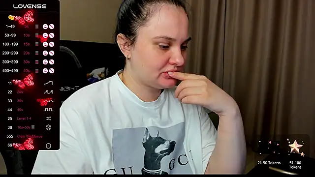 AlanaBrox online show from 10/19/25, 10:10