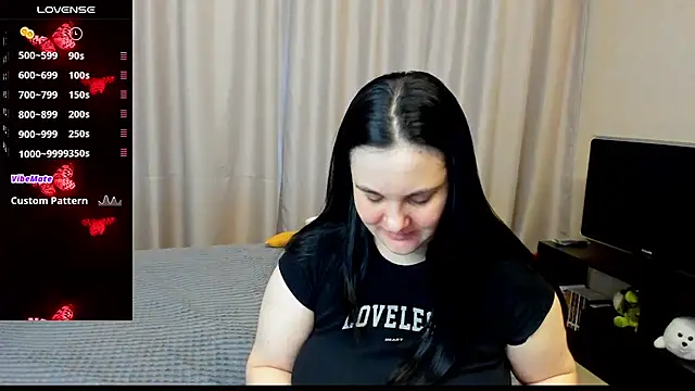 Snapshot of AlanaBrox chatting on 03/05/26, 01:51 AlanaBrox online show from 03/05/26, 01:51