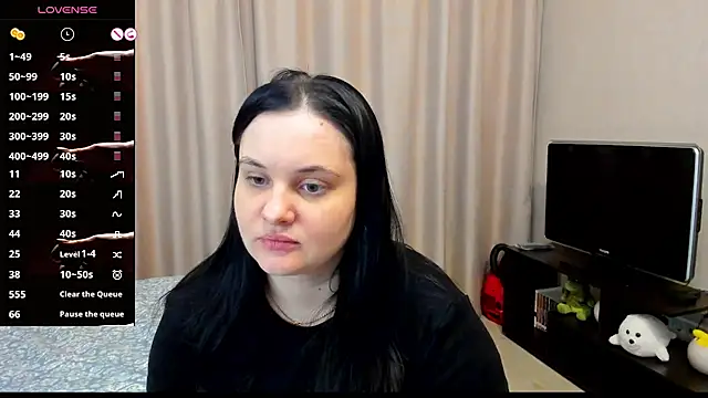 Snapshot of AlanaBrox chatting on 04/21/26, 10:01 AlanaBrox online show from 04/21/26, 10:01