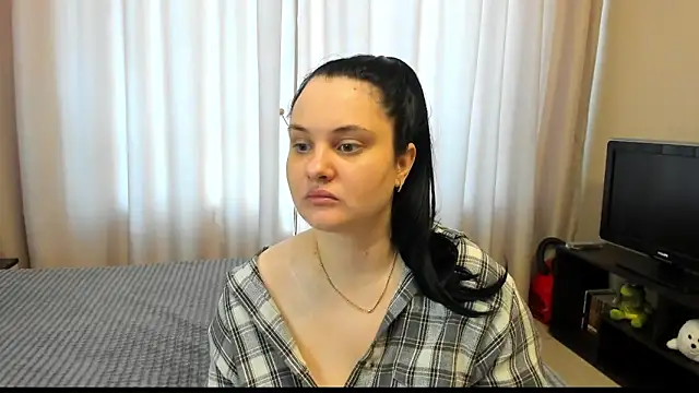 Snapshot of AlanaBrox chatting on 05/16/26, 08:22 AlanaBrox online show from 05/16/26, 08:22