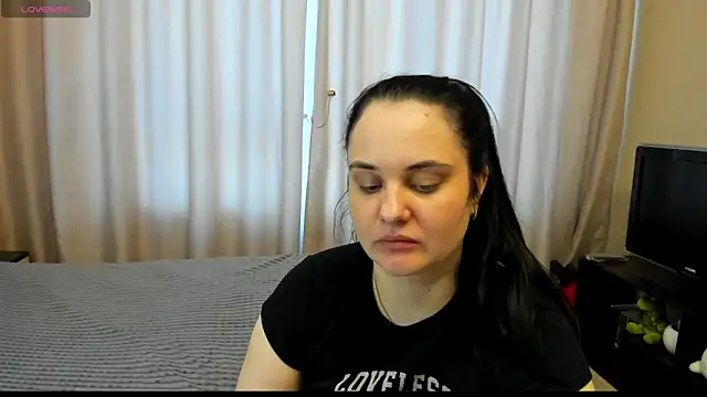 Snapshot of AlanaBrox chatting on 05/26/26, 11:50 AlanaBrox online show from 05/26/26, 11:50