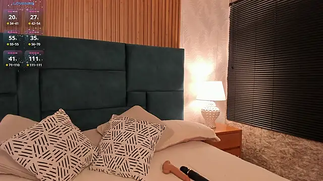 Kareena chopra online show from 10/15/25, 12:16