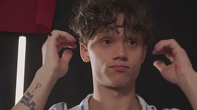 Snapshot of Nicky_neal chatting on 10/03/25, 08:50 Nicky neal online show from 10/03/25, 08:50