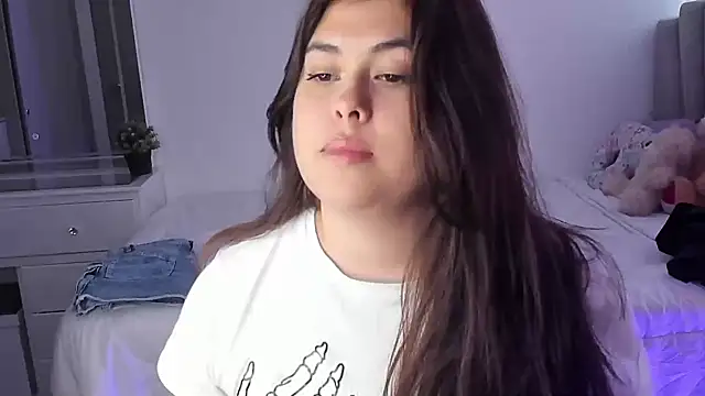 Alyaa s online show from 03/22/25, 08:48