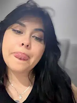 Alyaa s online show from 10/31/25, 12:55