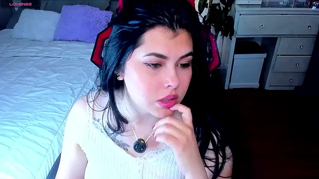 Alyaa s online show from 02/21/26, 08:21