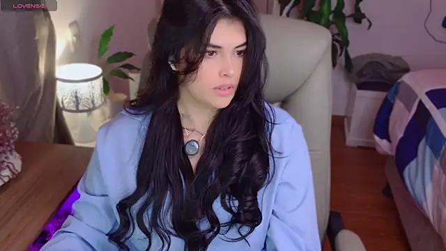 Alyaa s online show from 05/20/26, 02:40