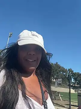 TilaTotti online show from 02/25/25, 07:14