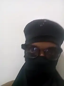 Snapshot of Smith23q123 chatting on 02/08/26, 01:42 Smith23q123 online show from 02/08/26, 01:42