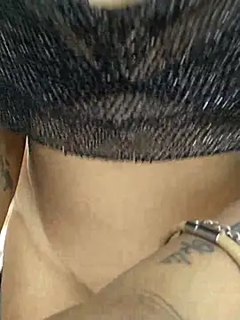 sasha hot98 online show from 11/16/25, 08:36